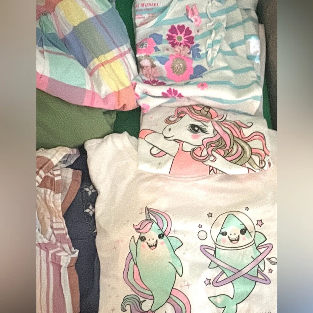 LOT BUNDLE GIRLS clothes sizes 6X-8 yrs 20
pieces good condition brand names/ - Picture 4 of 7